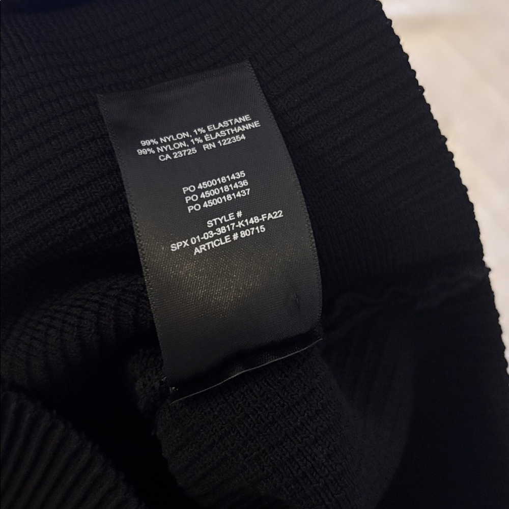 Babaton Sculpt Knit Muscle Cropped Tank by Aritzia - Picture 4 of 6